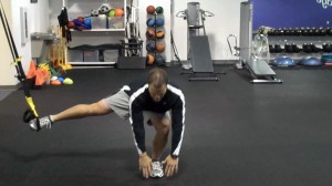 trx-frontal-plane-reach-bottom